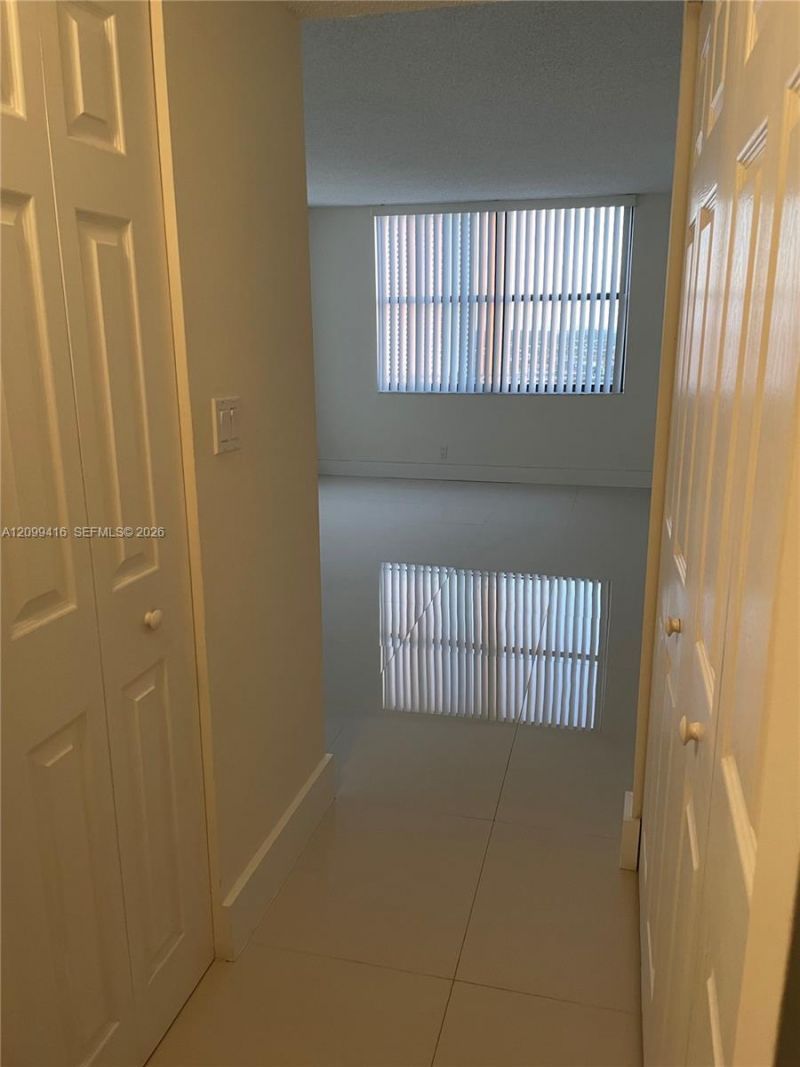 18151 NE 31st Ct , Unit 1405, Aventura, FL 33160 Photo
