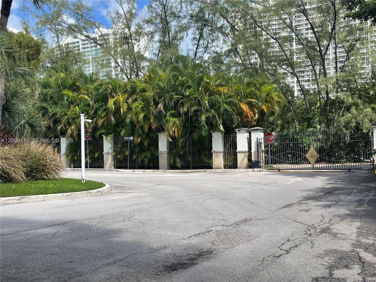 18151 NE 31st Ct , Unit 1405, Aventura, FL 33160 Photo