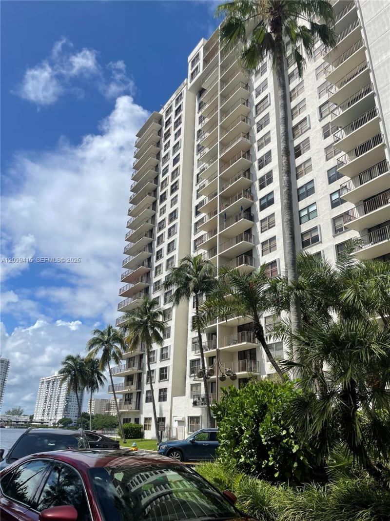 18151 NE 31st Ct , Unit 1405, Aventura, FL 33160 Photo