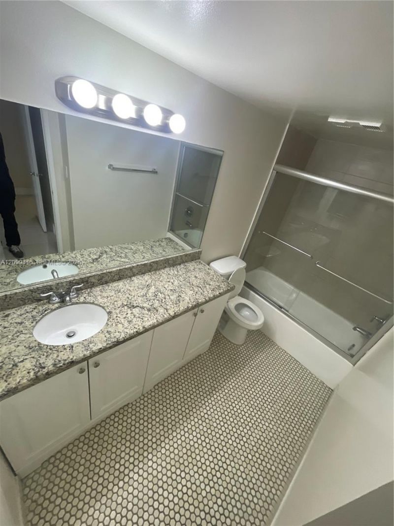 18151 NE 31st Ct , Unit 1405, Aventura, FL 33160 Photo
