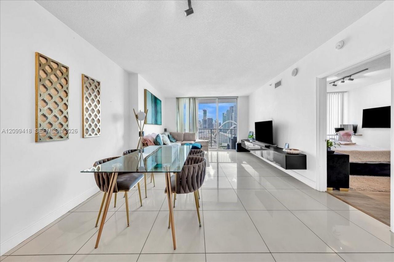 1750 N Bayshore Dr , Unit 2510, Miami, FL 33132 Photo