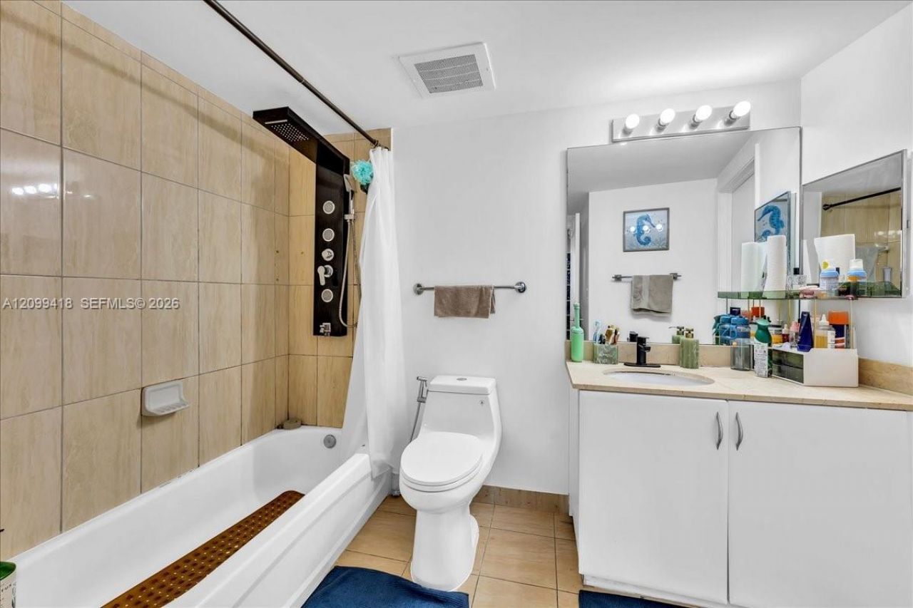 1750 N Bayshore Dr , Unit 2510, Miami, FL 33132 Photo