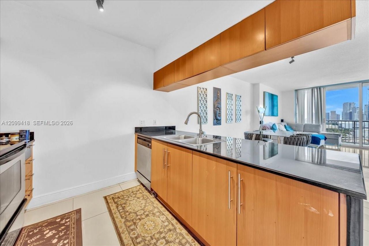 1750 N Bayshore Dr , Unit 2510, Miami, FL 33132 Photo