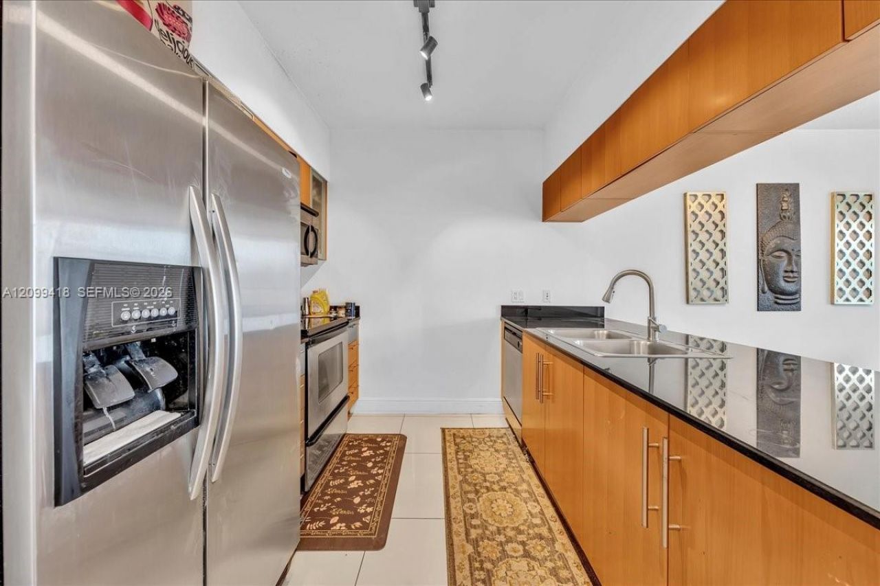 1750 N Bayshore Dr , Unit 2510, Miami, FL 33132 Photo