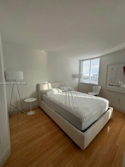 1621 Bay Rd , Unit 708, Miami Beach, FL 33139 Photo