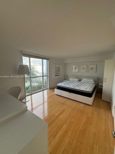 1621 Bay Rd , Unit 708, Miami Beach, FL 33139 Photo