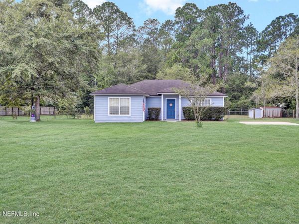 11 PEPPERMINT Avenue, Middleburg, FL 32068