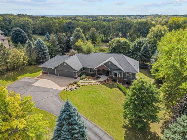 1006 105th Street W, Inver Grove Heights, MN 55077