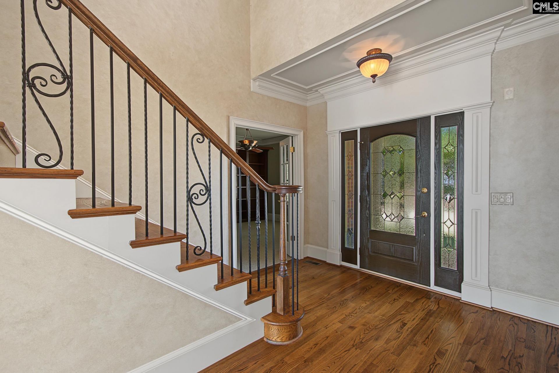 210 Lake Vista Drive  Photo 4