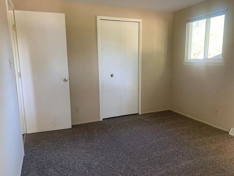 3216 Parklane Avenue , Columbus, OH 43231 Photo 10