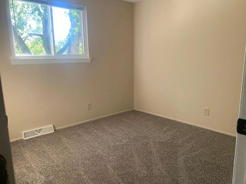 3216 Parklane Avenue , Columbus, OH 43231 Photo 11