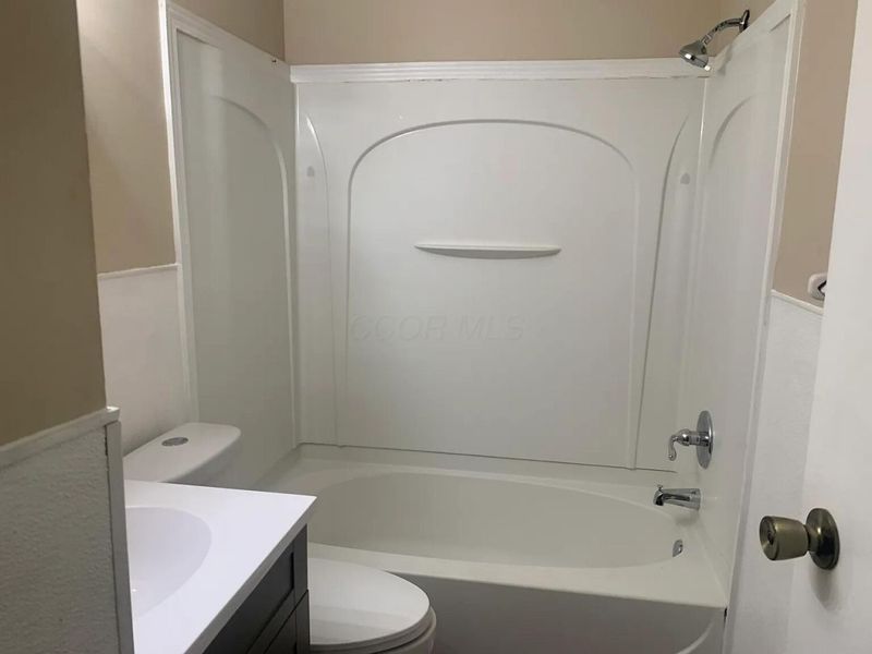 3216 Parklane Avenue , Columbus, OH 43231 Photo 13
