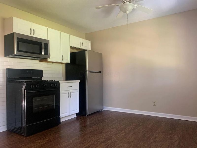 3216 Parklane Avenue , Columbus, OH 43231 Photo 8