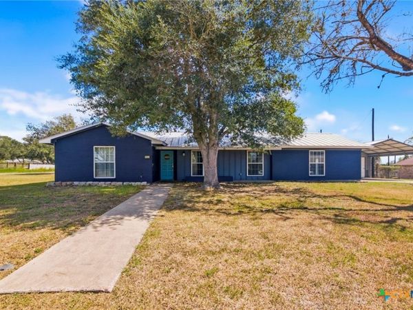 652 Mockingbird Lane , Goliad, TX 77963