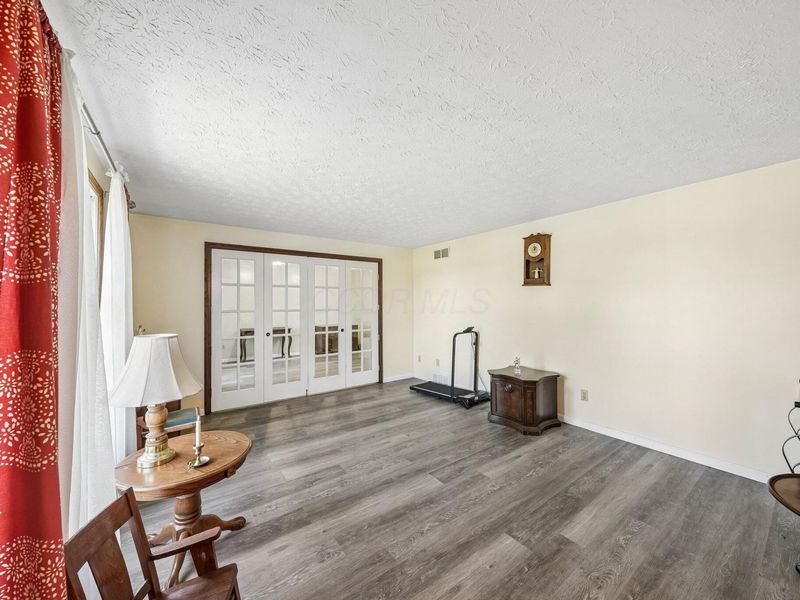 2337 Reno Drive NE, Louisville, OH 44641 Photo 5