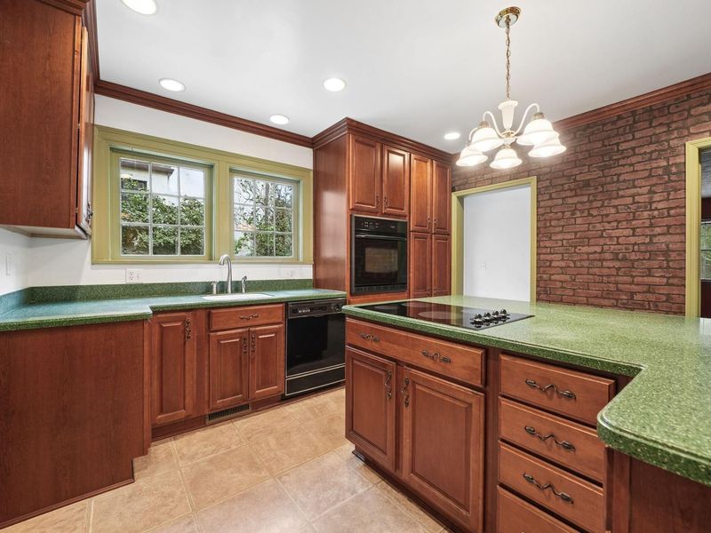 110 Griswold Street , Delaware, OH 43015 Photo 4