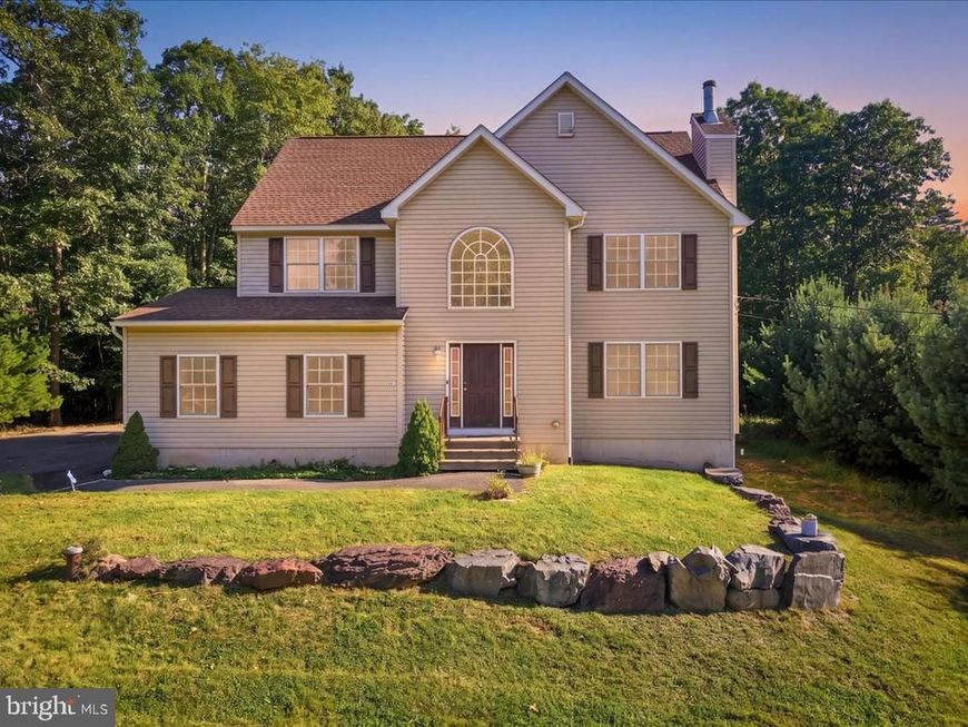 302 Lees Run Circle, East Stroudsburg, PA 18302 Main Photo