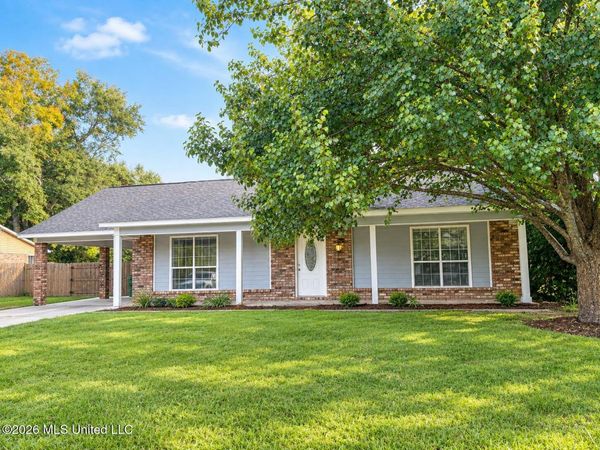9004 Warbler Avenue, Ocean Springs, MS 39564