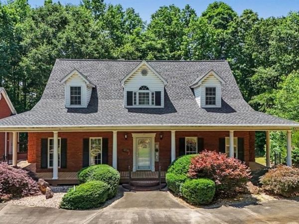 1136 Cole Lake Road , Dallas, GA 30157