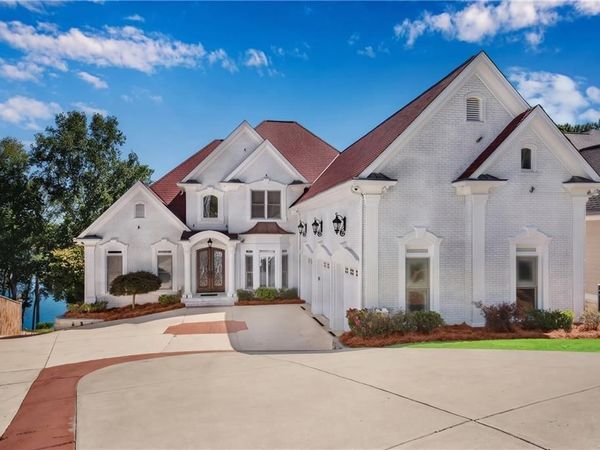 6400 Lakeview Drive, Buford, GA 30518