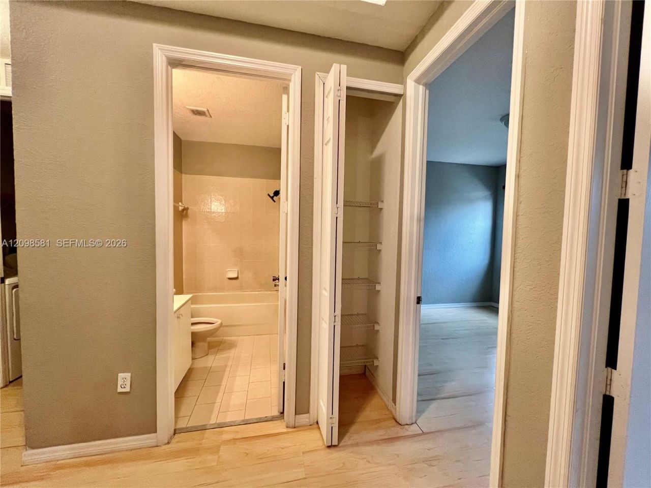 646 NE 35th Ave, Unit 646, Homestead, FL 33033 Photo