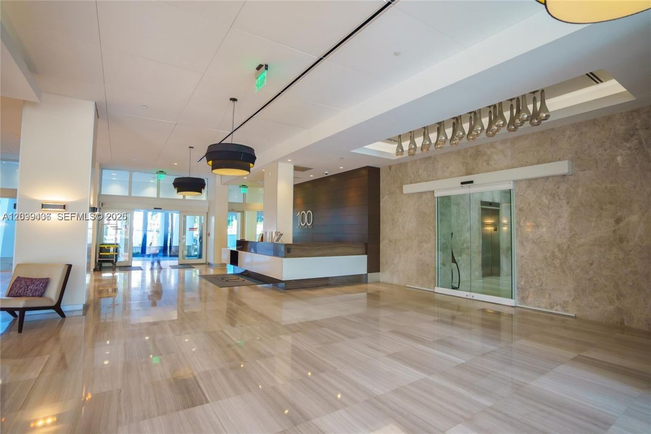 100 Bayview Dr , Unit 812, Sunny Isles Beach, FL 33160 Photo