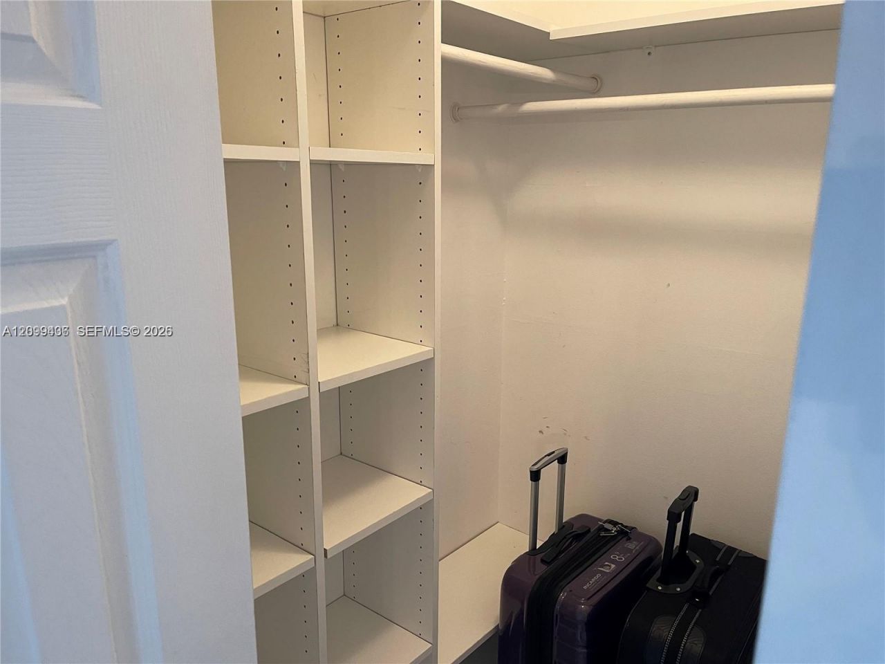 100 Bayview Dr , Unit 812, Sunny Isles Beach, FL 33160 Photo