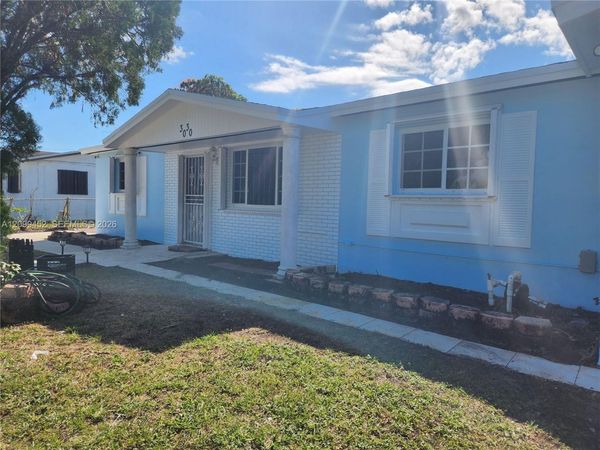 3030 NW 212th St , Miami Gardens, FL 33056