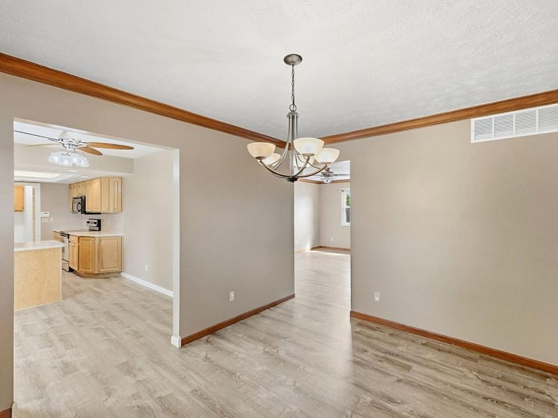 3080 Magnolia Drive, Troy, OH 45373 Photo 10