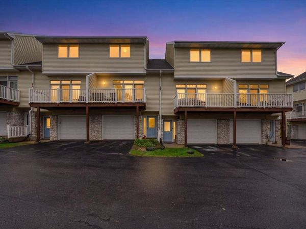 4466 Gray Road, Deforest, WI 53532