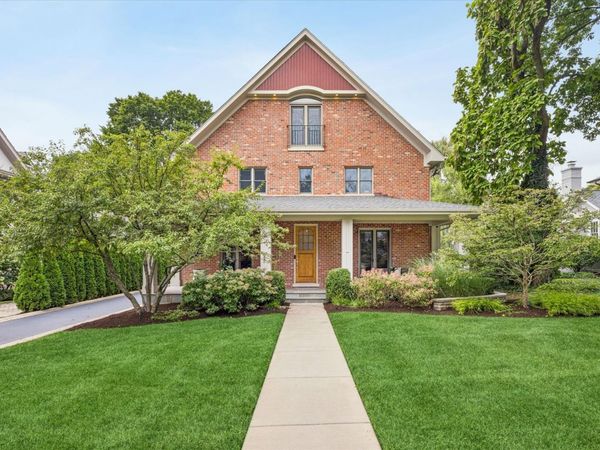420 N Lincoln Street , Hinsdale, IL 60521