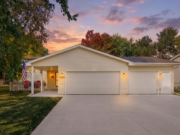 5563 Asbury Street, Shoreview, MN 55126