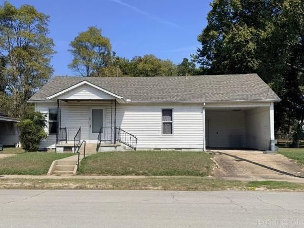 505 E Poplar Street , Paragould, AR 72450