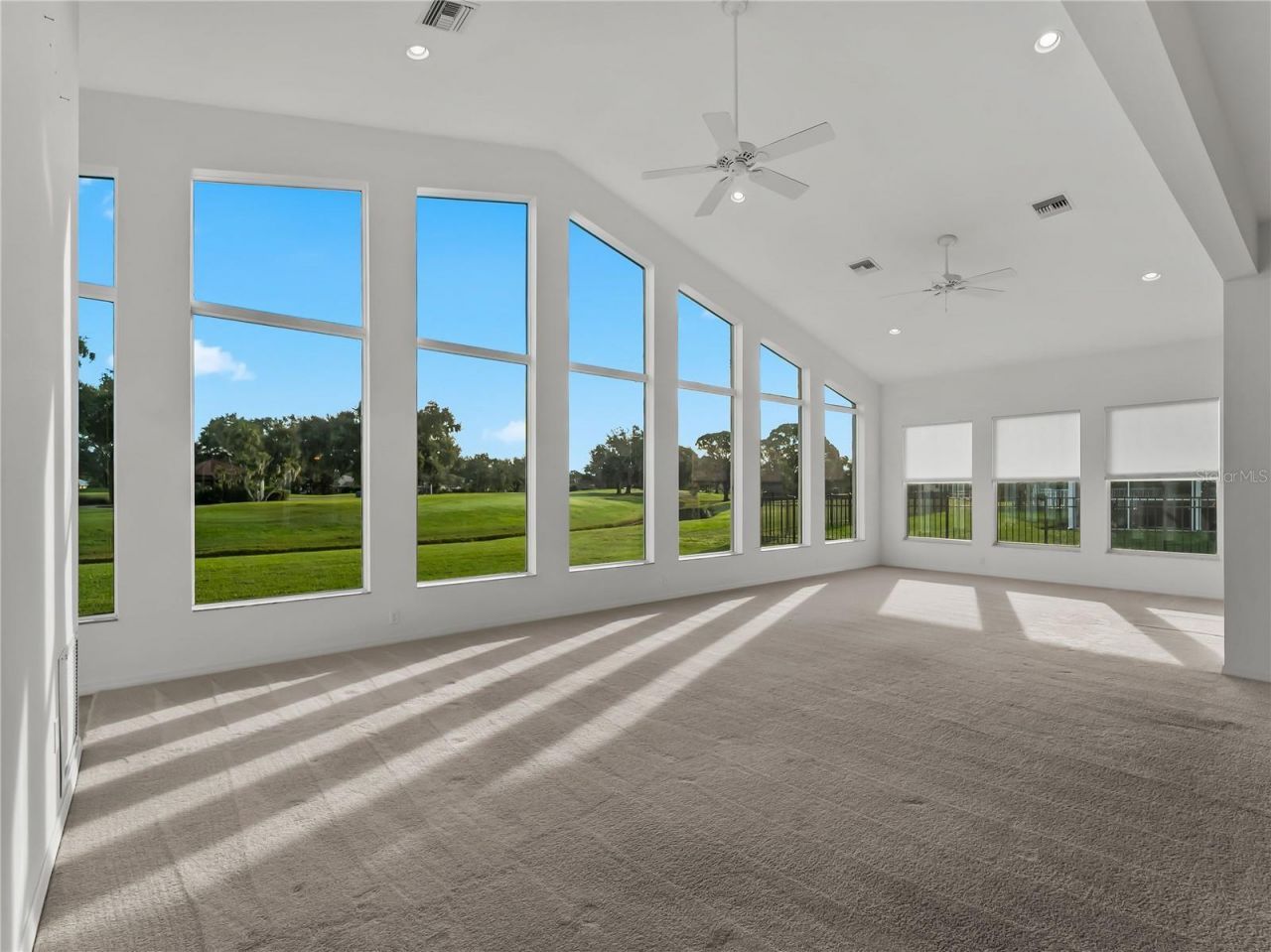 5121 Palm Aire Drive , Sarasota, FL 34243 Photo