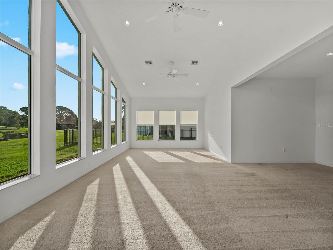 5121 Palm Aire Drive , Sarasota, FL 34243 Photo