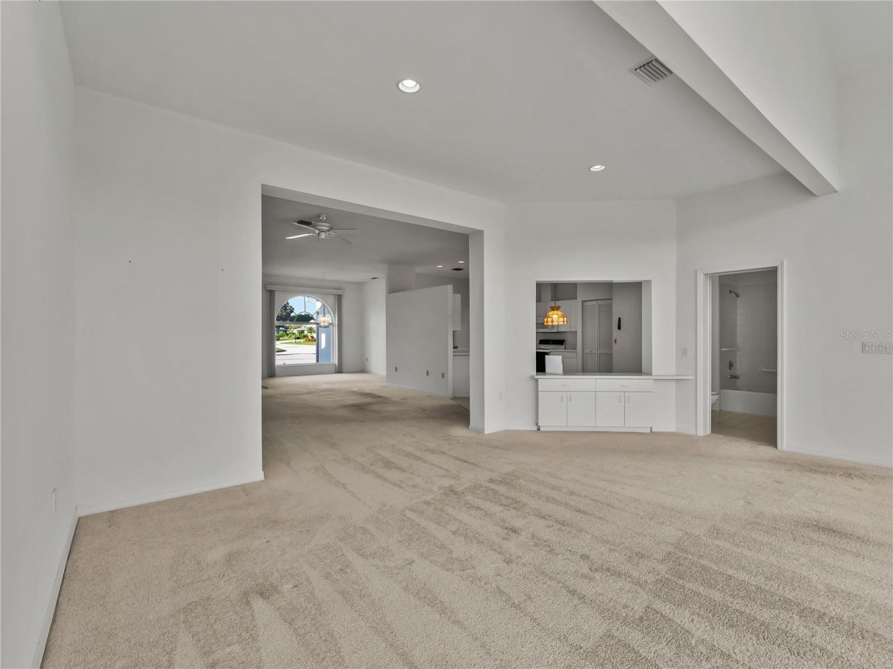5121 Palm Aire Drive , Sarasota, FL 34243 Photo