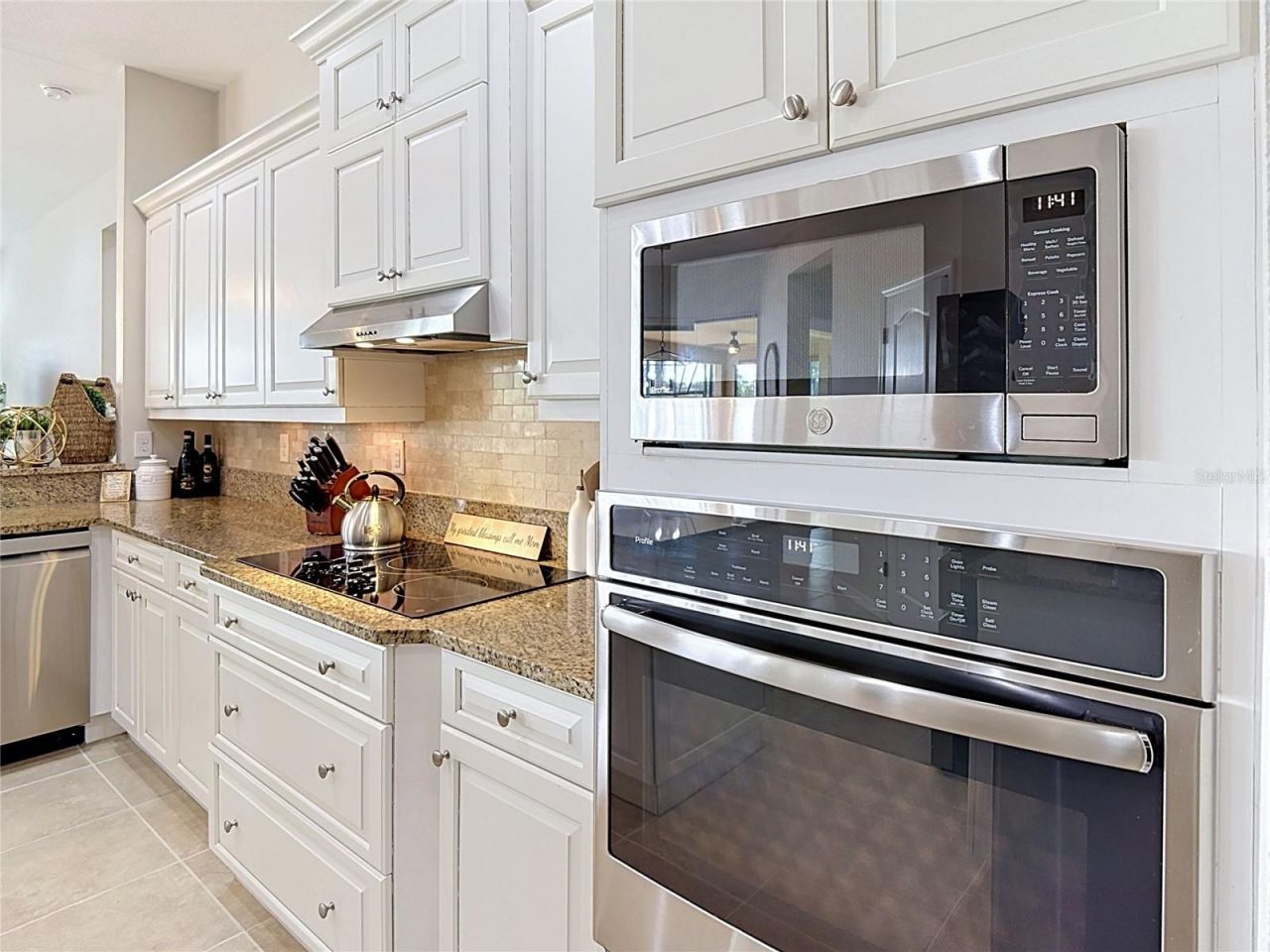 17014 E 2nd Avenue, Bradenton, FL 34212 Photo