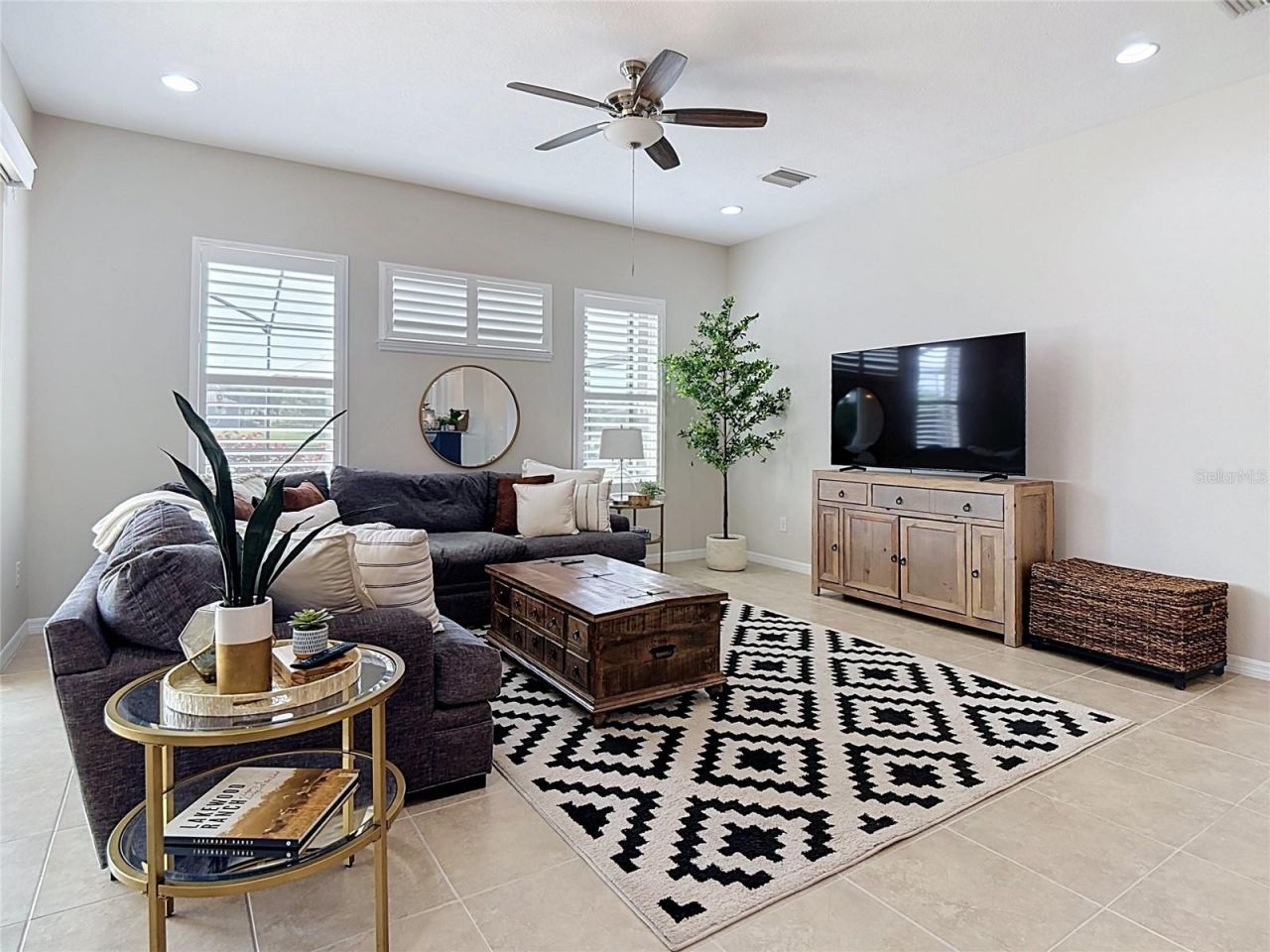 17014 E 2nd Avenue, Bradenton, FL 34212 Photo