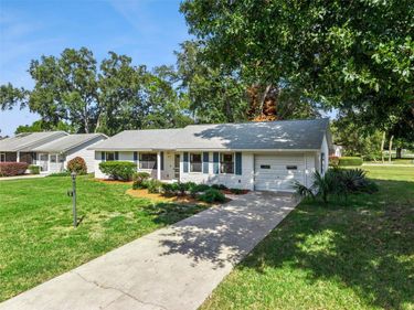 37 GORDON COURT , LEESBURG, FL 34788