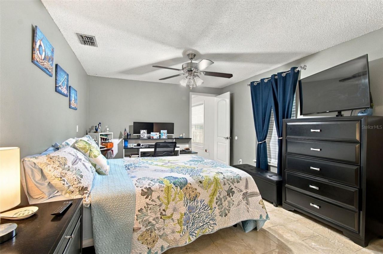 1325 Oakcrest Drive , Brandon, FL 33510 Photo