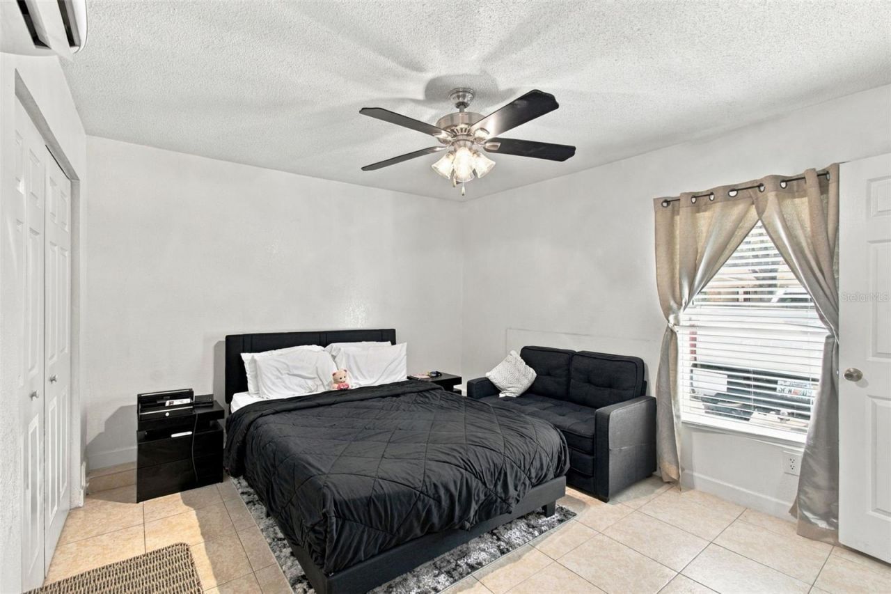 1325 Oakcrest Drive , Brandon, FL 33510 Photo