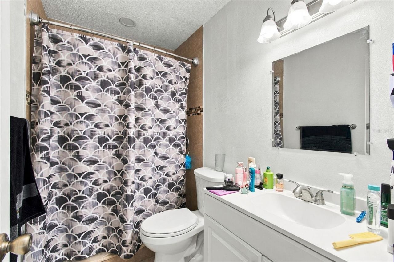 1325 Oakcrest Drive , Brandon, FL 33510 Photo