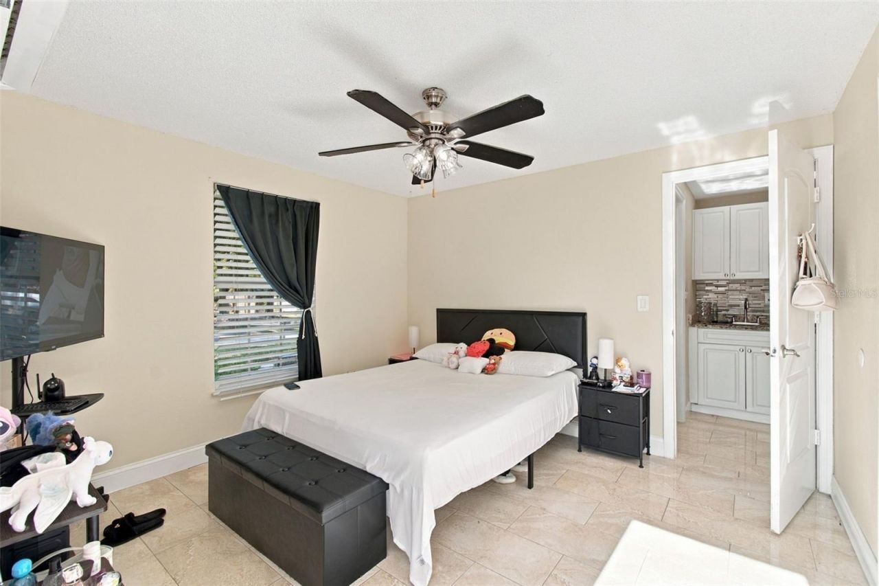 1325 Oakcrest Drive , Brandon, FL 33510 Photo
