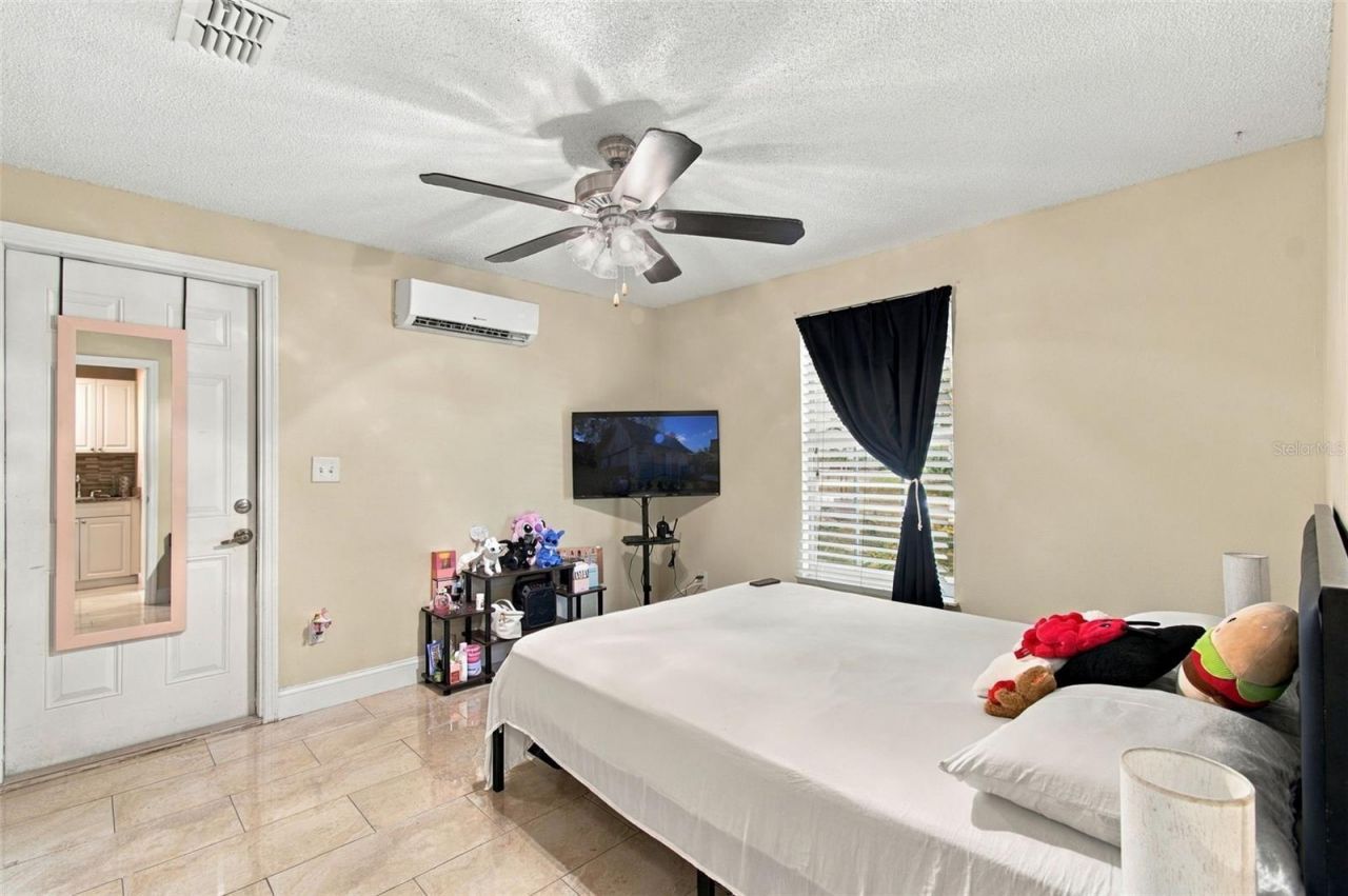 1325 Oakcrest Drive , Brandon, FL 33510 Photo