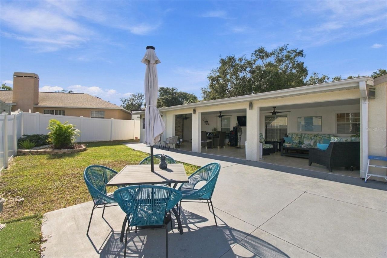 1325 Oakcrest Drive , Brandon, FL 33510 Photo