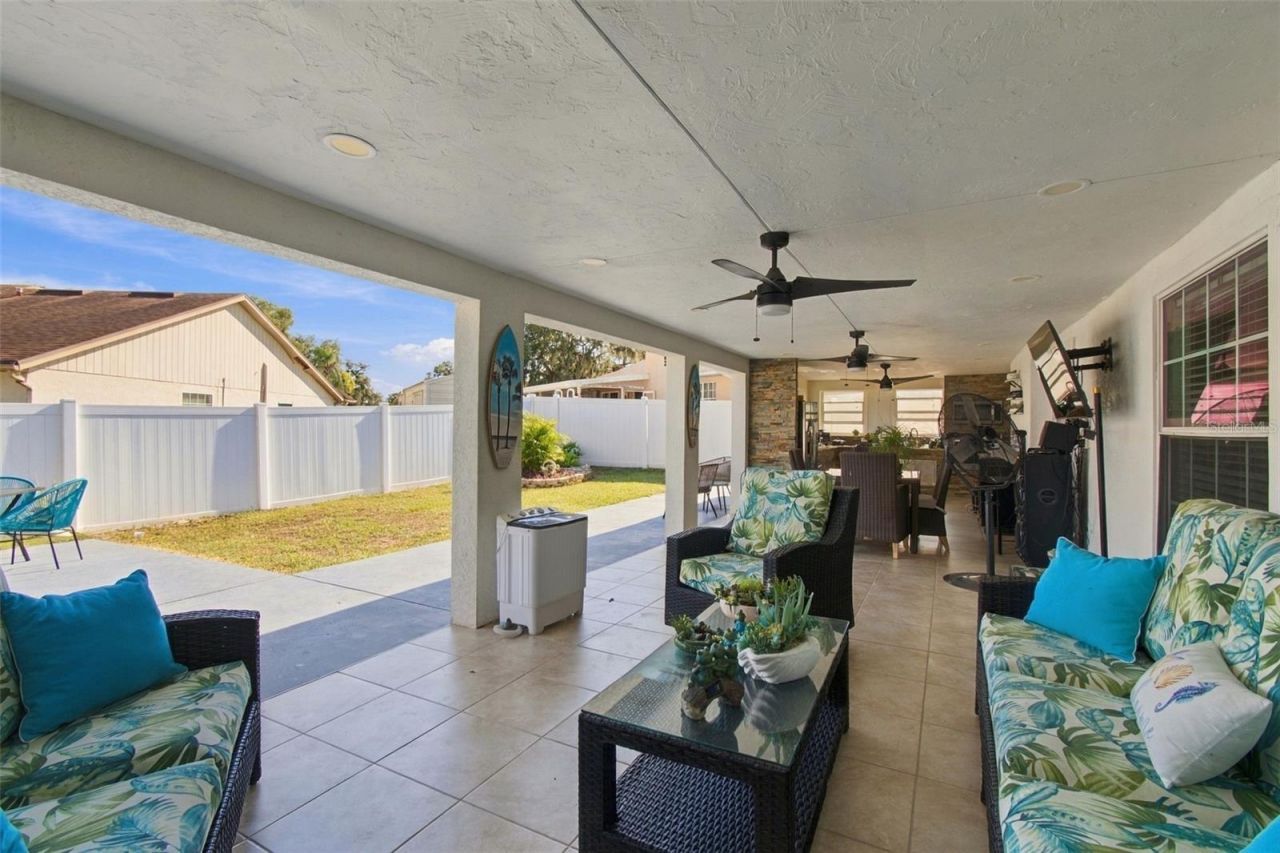 1325 Oakcrest Drive , Brandon, FL 33510 Photo