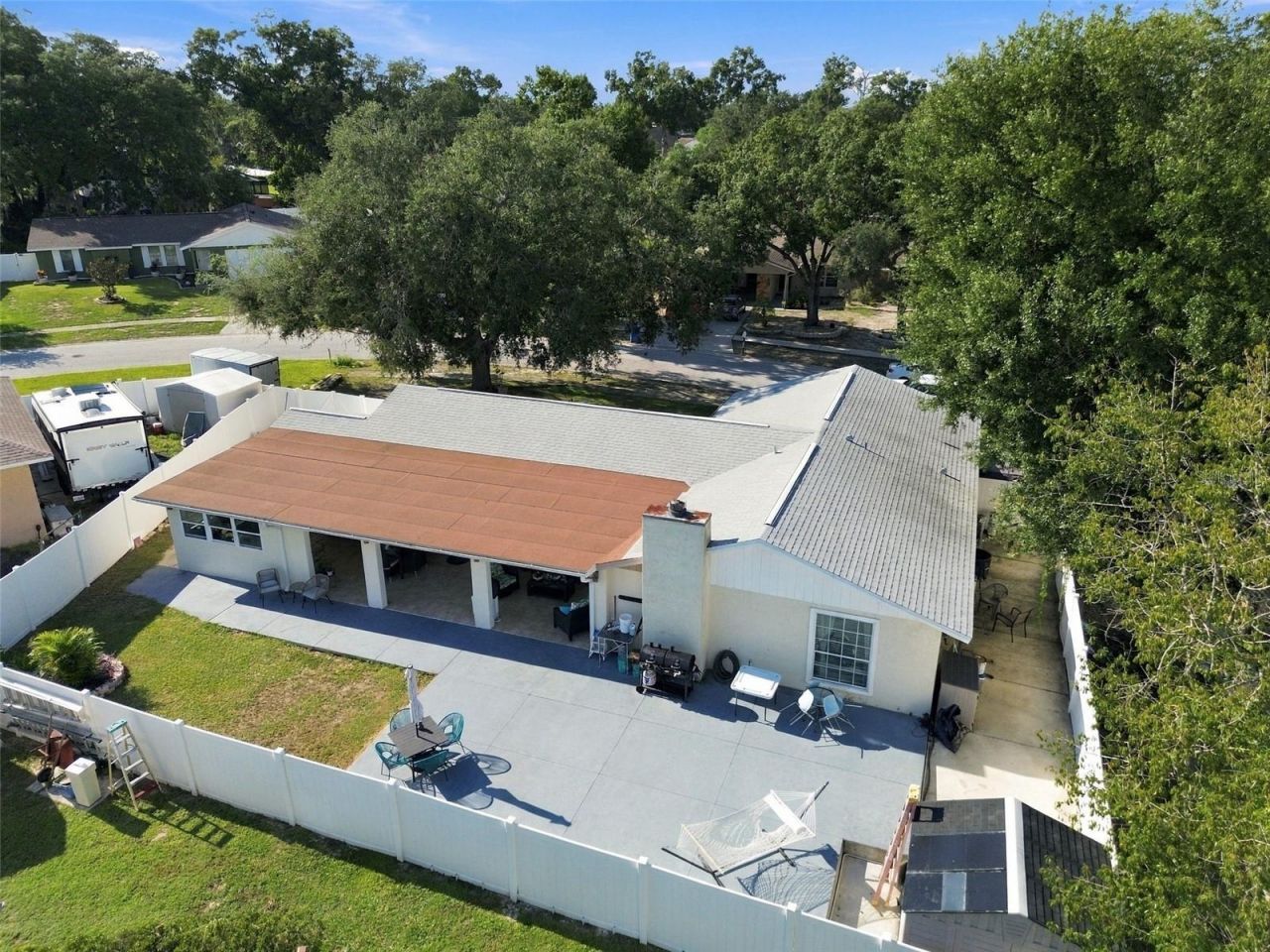 1325 Oakcrest Drive , Brandon, FL 33510 Photo