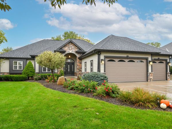 W178S6607 Paige Ct, Muskego, WI 53150