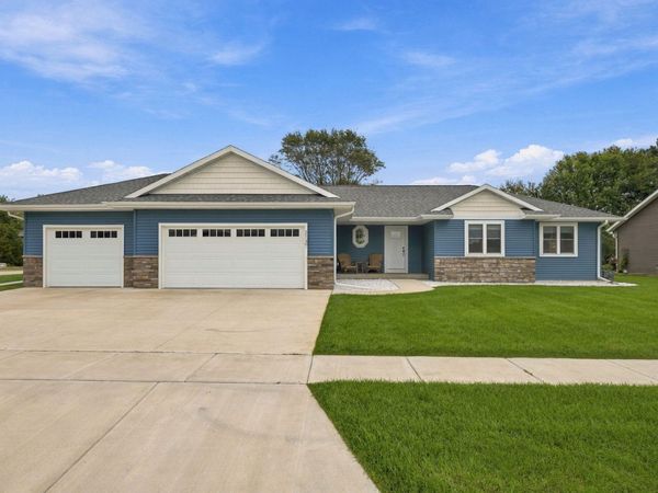 3137 Horton St, Holmen, WI 54636