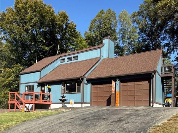 232 Country Club Road , Mount Airy, NC 27030